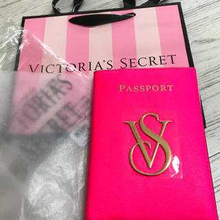 ヴィクトリアズシークレット(Victoria's Secret)のヴィクトリアシークレット パスポート 大人気 新品 最終価格(旅行用品)