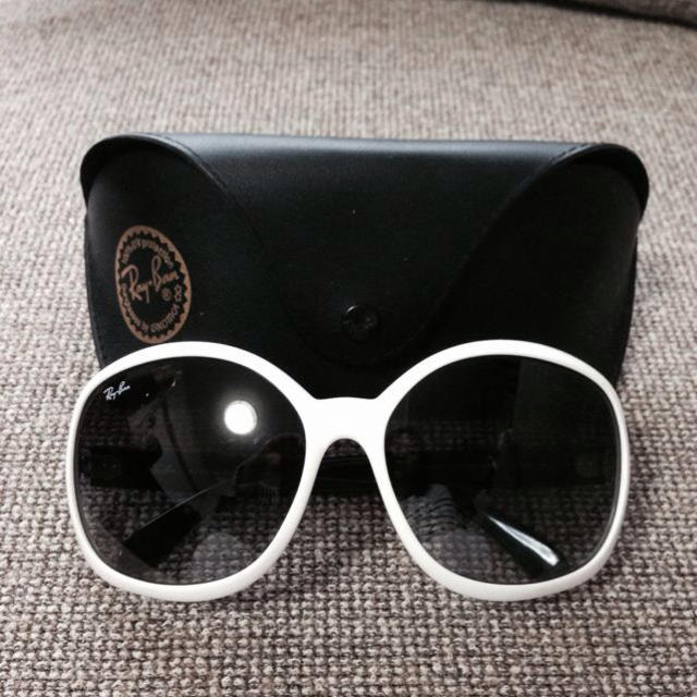 Ray Ban Ray Ban白フレームサングラスの通販 By Yellow S Shop レイバンならラクマ