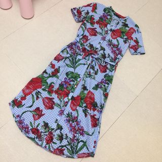 ザラ(ZARA)のZARA☆花柄ギンガムチェックワンピース☆新品未使用(ひざ丈ワンピース)