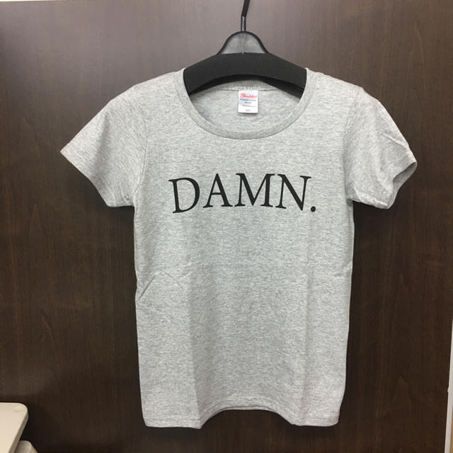 【激安★新品★送料無料】NMB48須藤凜々花着用“DAMN.”プリントTシャツ エンタメ/ホビーのタレントグッズ(アイドルグッズ)の商品写真