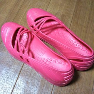 アディダス(adidas)のadidas　24.5㌢　ピンク(ハイヒール/パンプス)