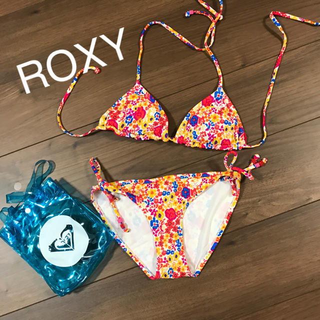【最終値下げ】ROXY 水着 ビキニ サーフィン ROXY 水着 ビキニ ロキシー サーフィン - メルカリ