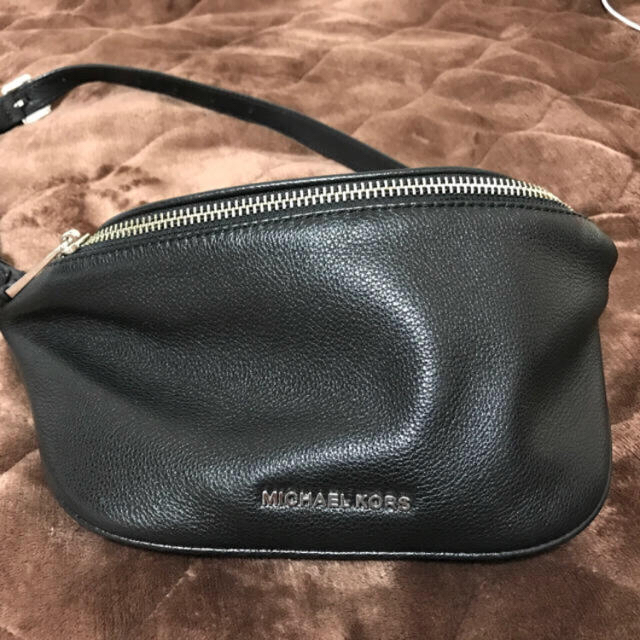 MICHAEL KORS ボディバッグ