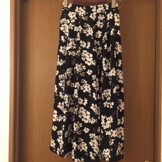 アルシーヴ(archives)の美品！アルシーブ♡花柄パンツ(カジュアルパンツ)