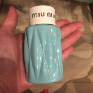 ミュウミュウ(miumiu)のmiumiuボディクリーム(ボディクリーム)