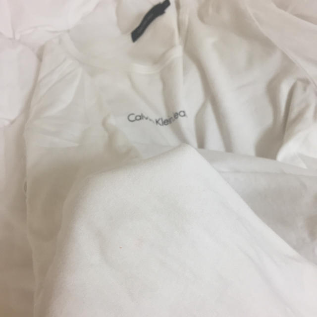 Calvin Klein(カルバンクライン)のcalvin klein T-shirt . レディースのトップス(Tシャツ(長袖/七分))の商品写真