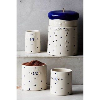 アンソロポロジー(Anthropologie)の訳有新品アンソロポロジー可愛いシェフの計量カップ4点セット(食器)