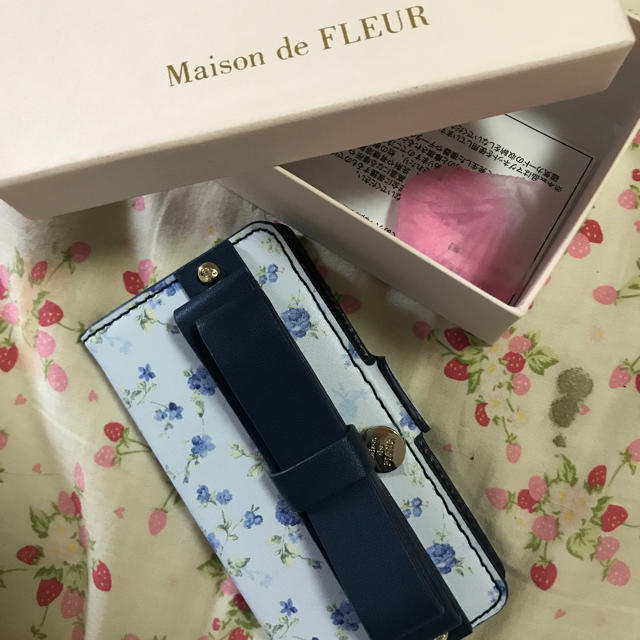 Maison de FLEUR(メゾンドフルール)のMaison de FLEUR iPhone6/6s ケース スマホ/家電/カメラのスマホアクセサリー(iPhoneケース)の商品写真