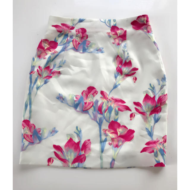 MERCURYDUO(マーキュリーデュオ)のMERCURYDUO ☆花柄スカート レディースのスカート(ミニスカート)の商品写真