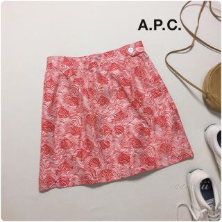 アーペーセー(A.P.C)のA.P.C. アーペーセー . シルク 総柄 プリント スカート(ミニスカート)