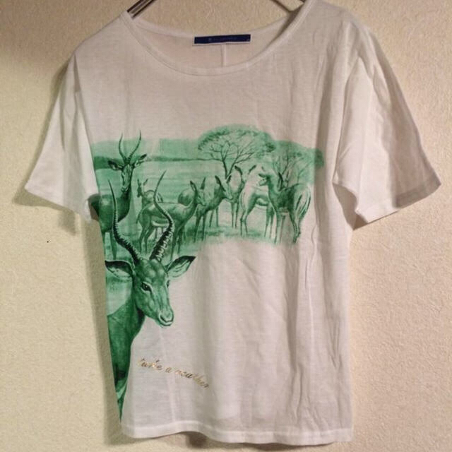 THE EMPORIUM(ジエンポリアム)の鹿プリントTシャツ☆ レディースのトップス(Tシャツ(半袖/袖なし))の商品写真