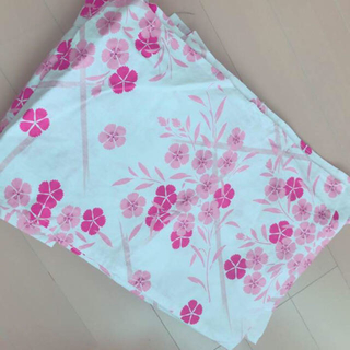 グレイル(GRL)の浴衣  花柄♡ 白♡ ピンク♡(浴衣)