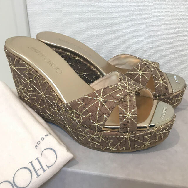 JIMMY CHOO(ジミーチュウ)の日本未発売 ジミーチュウ 2017 星 刺繍 ウエッジサンダル  レディースの靴/シューズ(サンダル)の商品写真