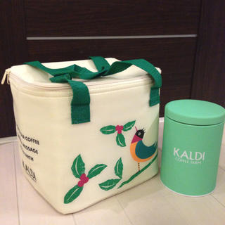 カルディ(KALDI)のカルディコーヒー 海の日限定 コーヒー缶&クーラーバッグ(日用品/生活雑貨)