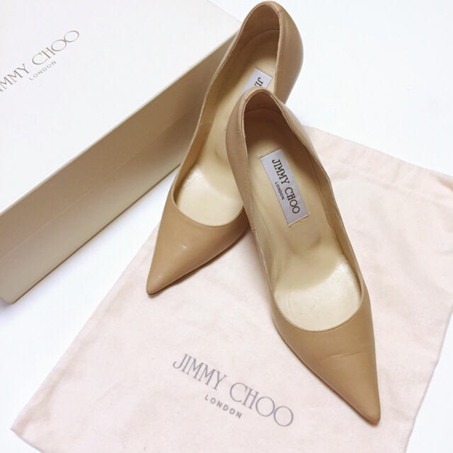 JIMMY CHOO(ジミーチュウ)の専用 JIMMY CHOO ベージュ パンプス レディースの靴/シューズ(ハイヒール/パンプス)の商品写真