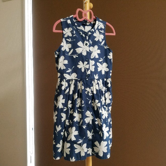 GAP Kids(ギャップキッズ)の美品　130㎝　GAP　ワンピース キッズ/ベビー/マタニティのキッズ服女の子用(90cm~)(ワンピース)の商品写真