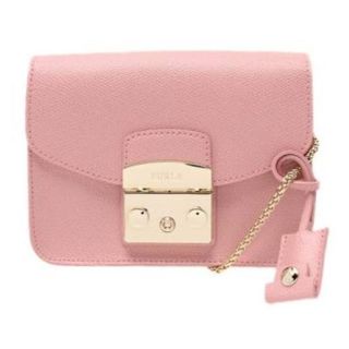 フルラ(Furla)の大人気♡フルラメトロポリス(ショルダーバッグ)