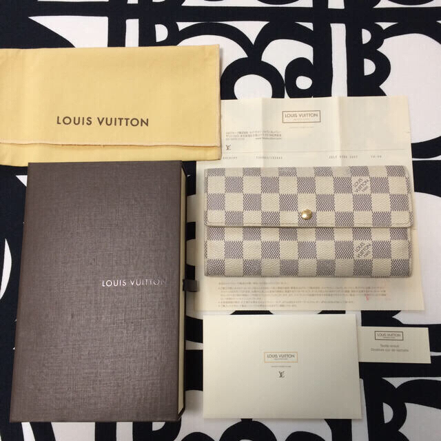 LOUIS VUITTON(ルイヴィトン)の値下げ！正規品ルイヴィトン ダミエアズール 長財布  メンズのファッション小物(長財布)の商品写真