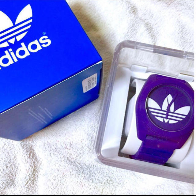 adidas(アディダス)の☆サマーセール★大幅値下げ☆ adidas 腕時計 紫 メンズの時計(腕時計(アナログ))の商品写真