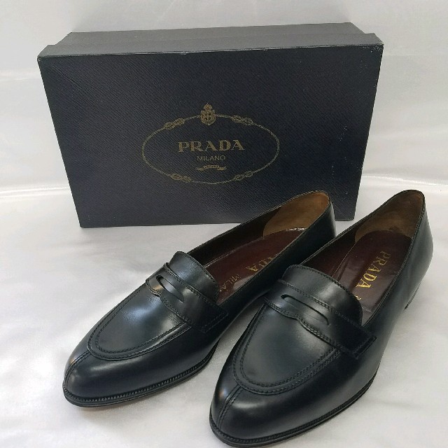 値下げ[未使用]PRADA プラダ ローファー 革靴 37サイズ 23.5㎝ 黒