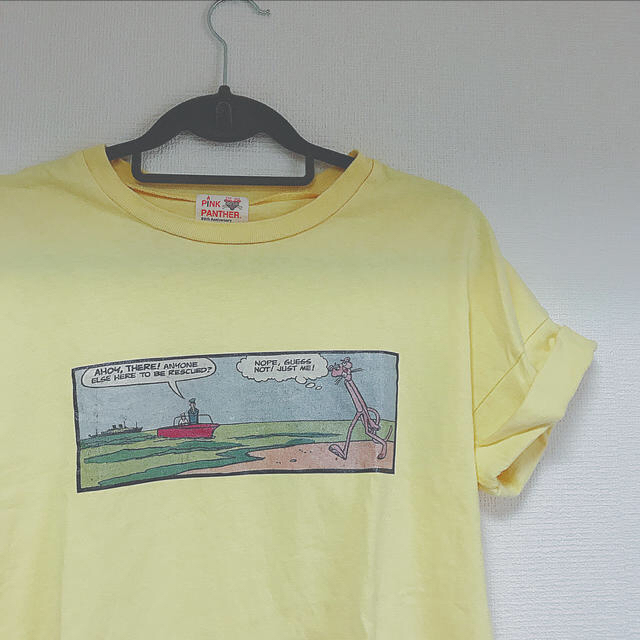 JOURNAL STANDARD(ジャーナルスタンダード)の◎ピンクパンサー黄色Tシャツ レディースのトップス(Tシャツ(半袖/袖なし))の商品写真