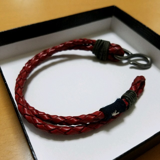 Abercrombie&Fitch(アバクロンビーアンドフィッチ)のAbercrombie&Fitch　レザーブレスレット メンズのアクセサリー(ブレスレット)の商品写真