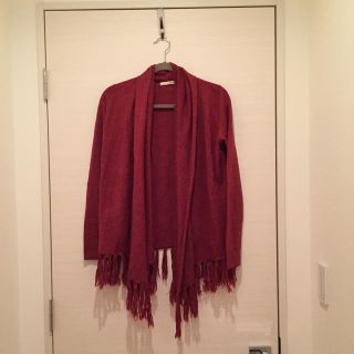 マウジー(moussy)の美品 moussy ボルドー フリンジ カーディガン(カーディガン)