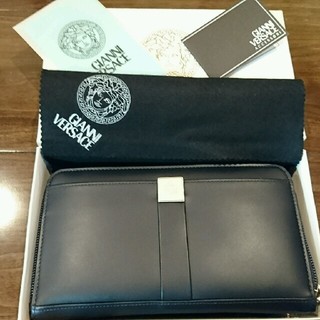 ヴェルサーチ(VERSACE)のyu-さまお取り置きジャンニ・ヴェルサーチ新品財布(財布)