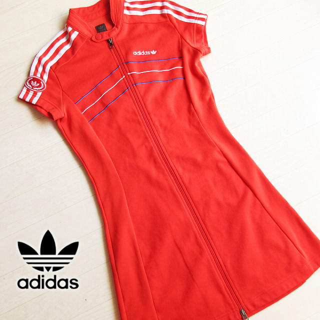 adidas(アディダス)の超美品 Sサイズ アディダス 90年代 ヴィンテージワンピ レッド レディースのワンピース(ミニワンピース)の商品写真