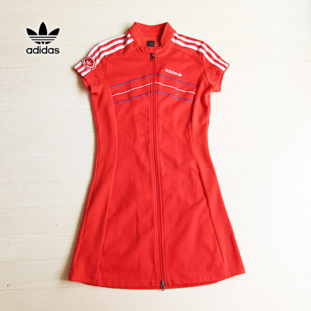 adidas(アディダス)の超美品 Sサイズ アディダス 90年代 ヴィンテージワンピ レッド レディースのワンピース(ミニワンピース)の商品写真