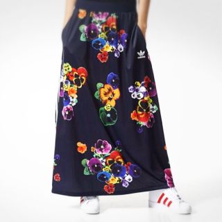 アディダス(adidas)のアディダス レア 花柄スカート(ロングスカート)