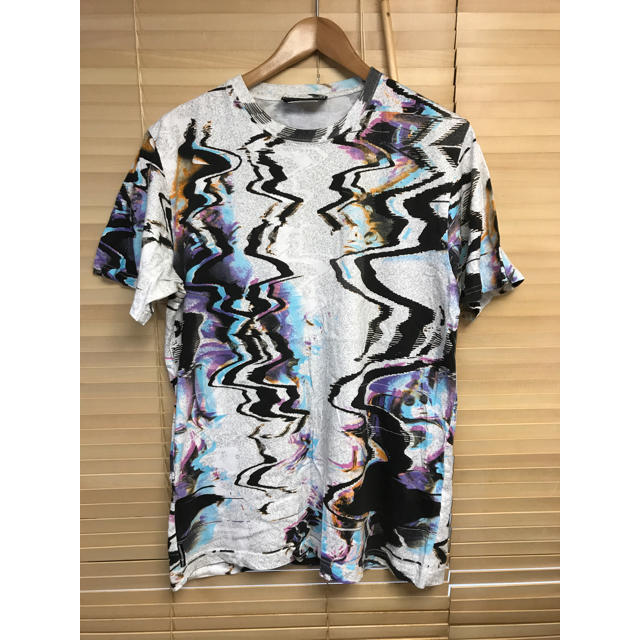 The Hundreds Tシャツ 総柄 古着 メンズのトップス(Tシャツ/カットソー(半袖/袖なし))の商品写真