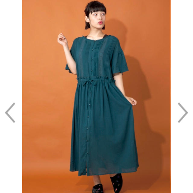 w closet(ダブルクローゼット)のw closet ダブルクローゼット ワンピース グレー レディースのワンピース(ロングワンピース/マキシワンピース)の商品写真