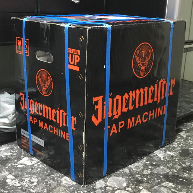 【新品】イエガー サーバー JAGERMEISTER ショット 酒 バー クラブ 食品/飲料/酒の酒(その他)の商品写真