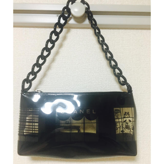 CHANEL(シャネル)のシャネル❤︎ビニール肩掛けショルダー レディースのバッグ(ショルダーバッグ)の商品写真