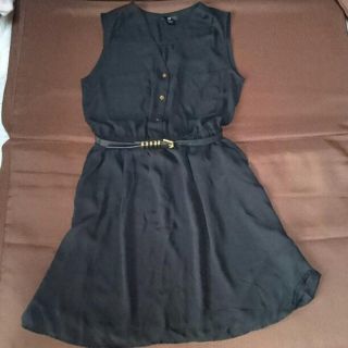 エイチアンドエム(H&M)のkhs1117 様専用☆値下げ！美品♡ノースリーブワンピース＊ひざ丈(ひざ丈ワンピース)