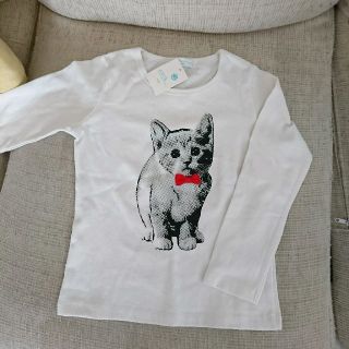 アースミュージックアンドエコロジー(earth music & ecology)の新品☆アースm&e　ネコちゃんトップス　猫(Tシャツ/カットソー)