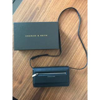 チャールズアンドキース(Charles and Keith)のCHARLES & KEITH 2way使いの長財布♡(財布)