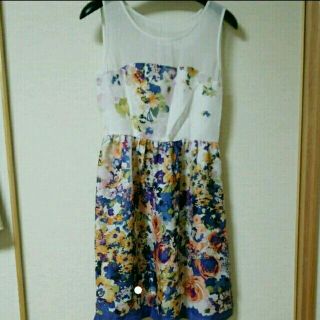 ザラ(ZARA)のZARA 花柄ワンピース(ひざ丈ワンピース)