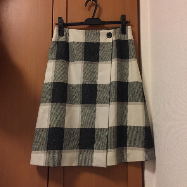 7-Idconcept.(セブンアイディコンセプト)のチェック柄 巻きスカート レディースのスカート(ひざ丈スカート)の商品写真