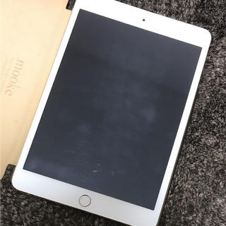アップル(Apple)のiPad mini3 docomo 16ギガ ゴールド(タブレット)