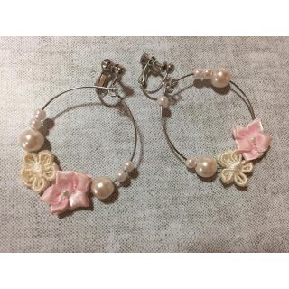 クレアーズ(claire's)の花 イヤリング ループ シルバー(イヤリング)