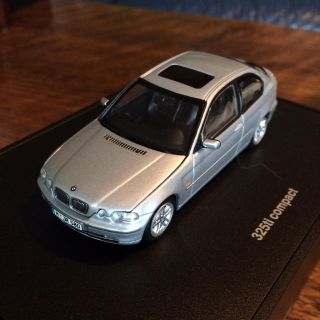 ビーエムダブリュー(BMW)のBMW ケース付き ミニカー モデルカー(ミニカー)