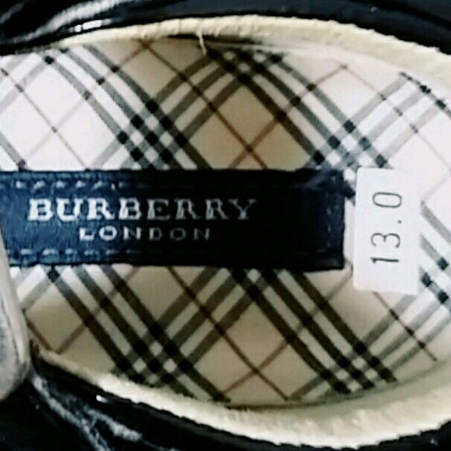 BURBERRY(バーバリー)のさくらもち子様専用BURBERRY  キッズ/ベビー/マタニティのベビー靴/シューズ(~14cm)(フォーマルシューズ)の商品写真