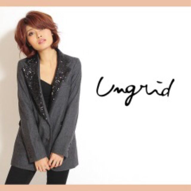 Ungrid(アングリッド)の美品☆ungrid ビジュー付ジャケット レディースのジャケット/アウター(テーラードジャケット)の商品写真