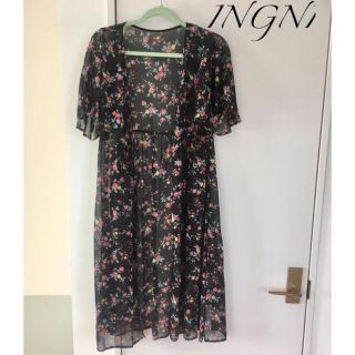 イング(INGNI)の新品INGNI 花柄シフォンガウン♡黒(カーディガン)