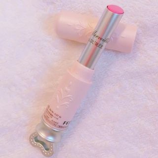 レメルヴェイユーズラデュレ(Les Merveilleuses LADUREE)の限定💗ラデュレ💗グロッシールージュ104番(口紅)