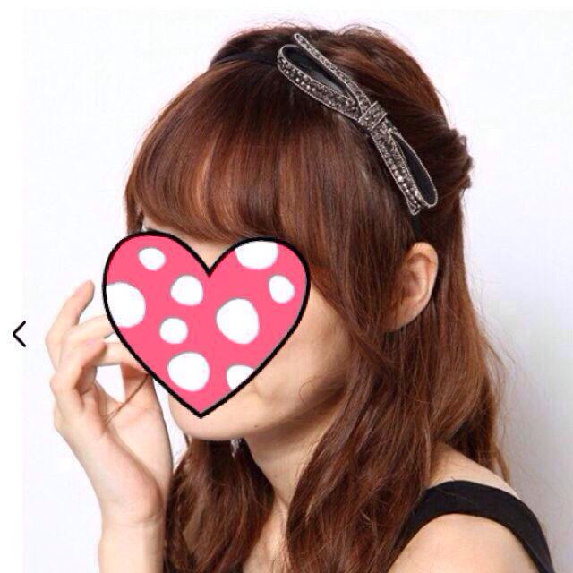 ROSE BUD(ローズバッド)の【SALE】ラインストーン カチューシャ レディースのヘアアクセサリー(カチューシャ)の商品写真