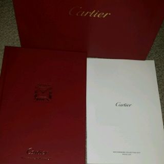 カルティエ(Cartier)のCartier　カルティエ　ウォッチカタログ　2017　最新版(アート/エンタメ)