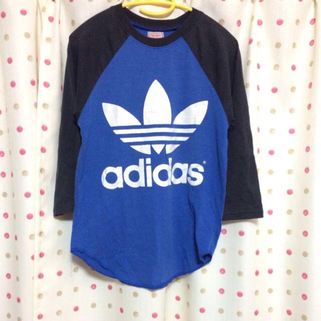 adidas(アディダス)のラグランTシャツ レディースのトップス(Tシャツ(長袖/七分))の商品写真